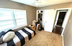 221 E Center Avenue, Seymour, MO 65746