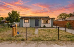 407 NE 2nd Avenue, Visalia, CA 93291