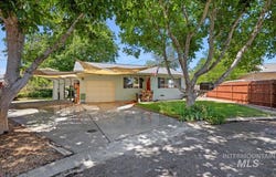 642 Spruce Circle, Gooding, ID 83330