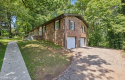 2433 Alberta Drive, Knoxville, TN 37920