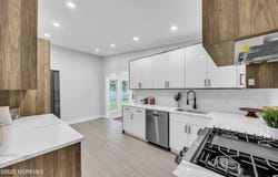 210 Parkview Terrace, Lincroft, NJ 07738