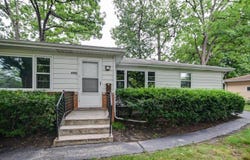 6002 Queens Way, Monona, WI 53716