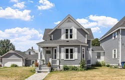 24 Brouilette St, Chelmsford, MA 01863