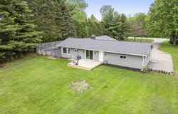 180 WESTFIELD Drive, HOBART, WI 54155