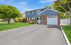 841 Willow Road, Franklin Square, NY 11010