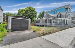 54 Phillips St, Lawrence, MA 01843
