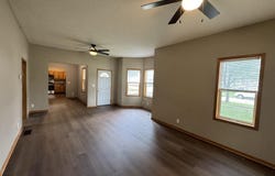 1406 N Main Street, Fremont, NE 68025