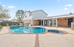 101 Rue Beau Soleil, Broussard, LA 70518