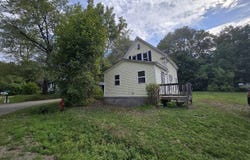 111 Prospect Street, Dexter, ME 04930