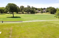 107 Cayuga Tr, Lake Kiowa, TX 76240