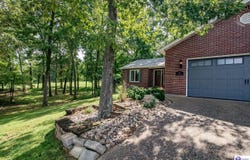 42 Golf Greens Circle, Brandenburg, KY 40108