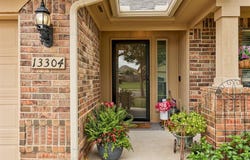 13304 SW 4th Street, Yukon, OK 73099