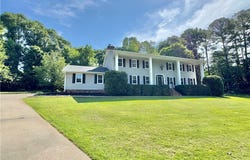 102 Buckingham Court, Easley, SC 29640