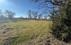 10724 E FM 916, Grandview, TX 76050