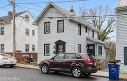 13 Mary Street, Pemberton, NJ 08068