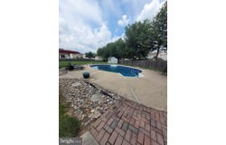 36 OLYMPIA LANE, TURNERSVILLE, NJ 08012
