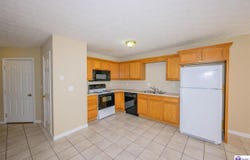 109 Poplar Circle, Radcliff, KY 40160