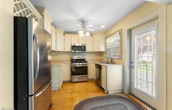 323 Christian Avenue, Hubbard, OH 44425