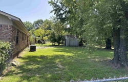 2102 E 14th Street, Russellville, AR 72802