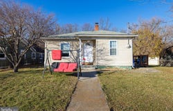 608 HAWKINS STREET, HARRISONBURG, VA 22801