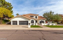 242 W ROYAL PALM Road, Phoenix, AZ 85021