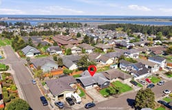 2070 HAYES St, NorthBend, OR 97459