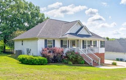 44 Bending Oak Drive, Chickamauga, GA 30707