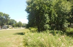 6th Crn 17th St/6th Avenue, Windom, MN 56101