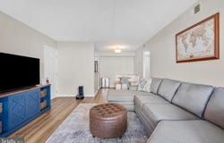 5200 HILLTOP DR #W-16, BROOKHAVEN, PA 19015