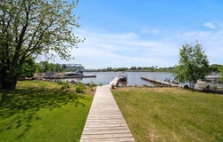 524 Marina Dr, Superior, WI 54880