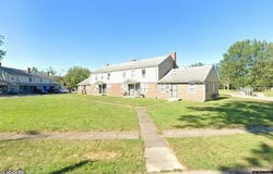900 S Central Drive, Lorain, OH 44052