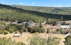 53 COUNTY ROAD B44C, Pecos, NM 87552