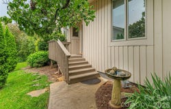 121 Deerlake Drive, Asheville, NC 28803