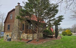 189 Sherman Drive, CROSSVILLE, TN 38555