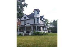 5 Wooster Street NE, Navarre, OH 44662