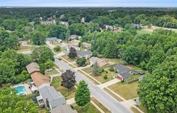 2381 Mapleview Street SE, Kentwood, MI 49508