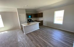 933 S Buffalo Lane, Mustang, OK 73064