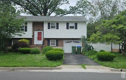 56 Orange Street, Edison, NJ 08817