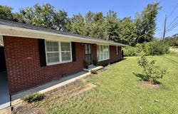 767 W Cooper St, Ripley, MS 38663