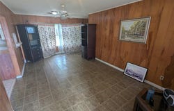 201 W Eckhart Ave, Thrall, TX 76578