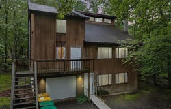 1160 Belaire Drive, East Stroudsburg, PA 18301