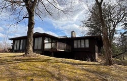 4612 Medina Road, Akron, OH 44321