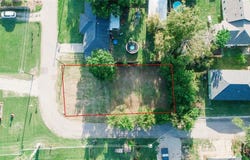 605 Svoboda Street, Bonham, TX 75418