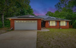 121 Hillwood Drive, Crestview, FL 32539
