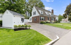 71 Sheffield Rd, Melrose, MA 02176