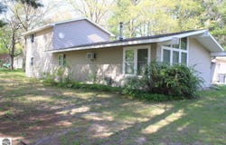 817 E Dresden Street, Kalkaska, MI 49646-9762
