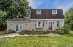 25833 Joe Knight Road, Dow, IL 62022