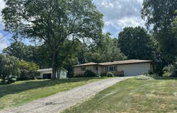 5013 Rimers Drive, Jackson, MI 49201