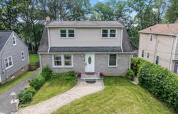 109 Interhaven Ave, North Plainfield Boro, NJ 07060-3639