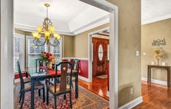 341 Penguin LN, Salem, VA 24153